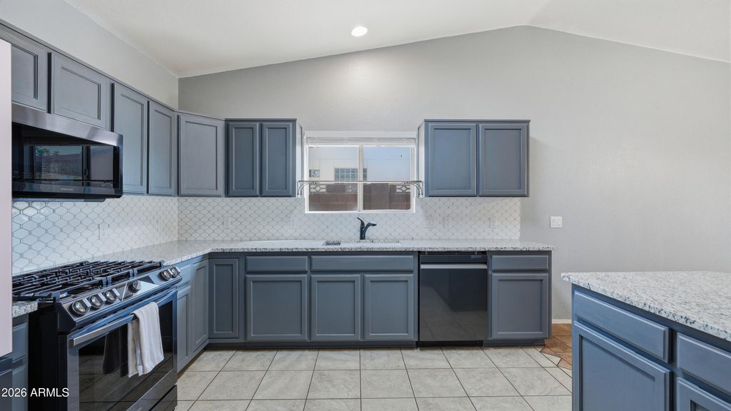 Image 14 of property listing at 3870 BARRACO Drive, Sierra Vista, AZ 85650