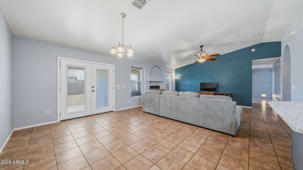 Image 19 of property listing at 3870 BARRACO Drive, Sierra Vista, AZ 85650