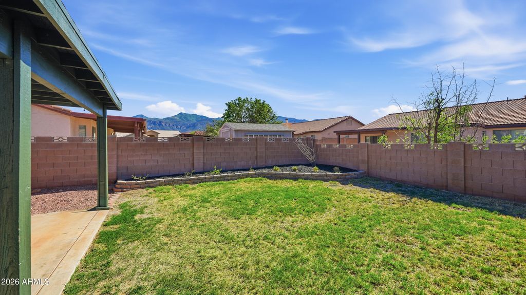 Image 3 of property listing at 3870 BARRACO Drive, Sierra Vista, AZ 85650
