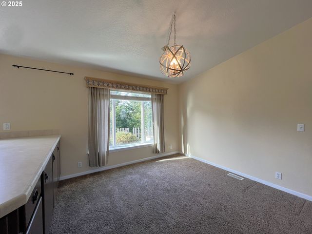 63408 NATHAN Dr, Coos Bay, OR 97420