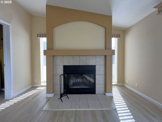 63408 NATHAN Dr, Coos Bay, OR 97420