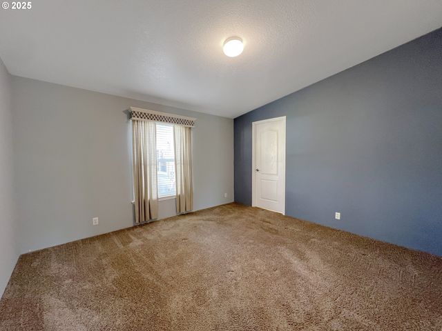 63408 NATHAN Dr, Coos Bay, OR 97420