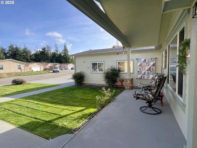 63408 NATHAN Dr, Coos Bay, OR 97420