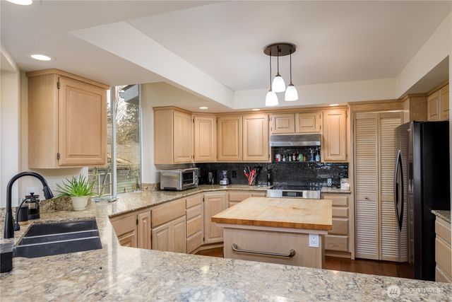 193 Fairway Drive, Sequim, WA 98382