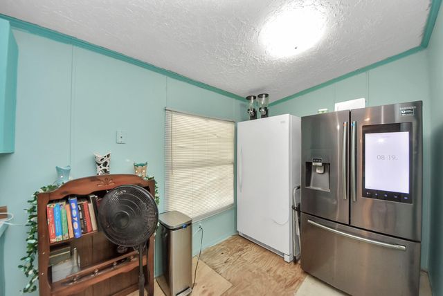 1240 Oliver Lane, Cleveland, TX 77328