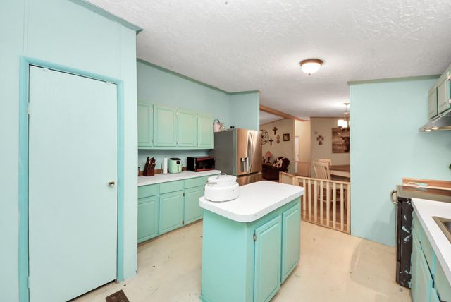 1240 Oliver Lane, Cleveland, TX 77328