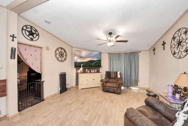 1240 Oliver Lane, Cleveland, TX 77328