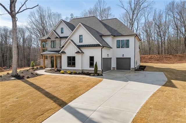 100 Gleneagles Way, Pendergrass, GA 30567
