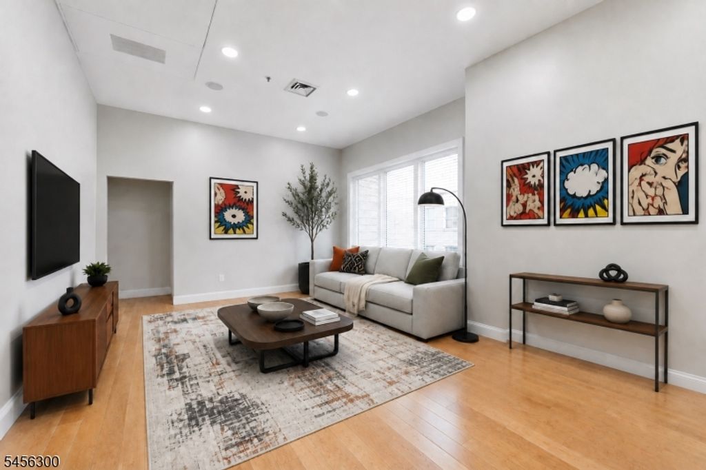 223 Bloomfield St 3E, Hoboken City, NJ 07030 — photo 2
