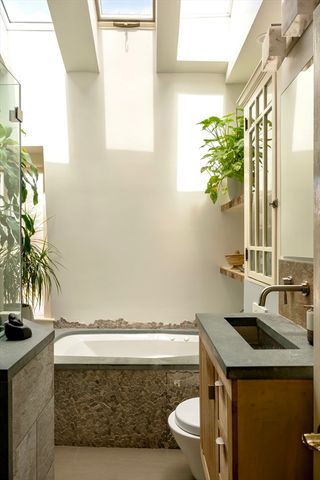 118 Pearl Street 2, Cambridge, MA 02139