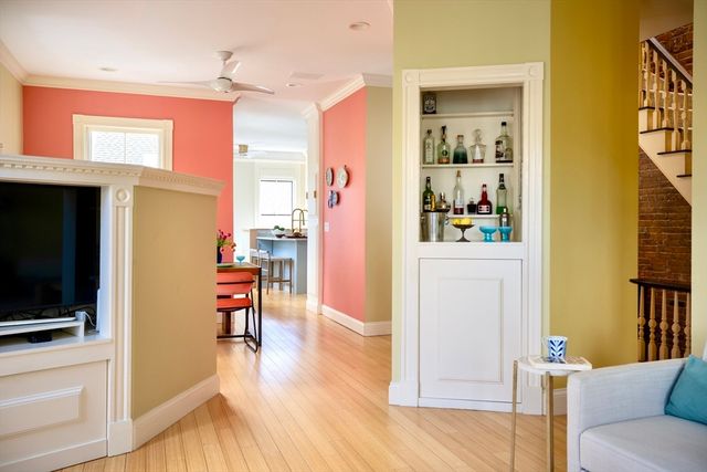 118 Pearl Street 2, Cambridge, MA 02139