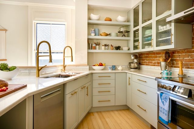 118 Pearl Street 2, Cambridge, MA 02139