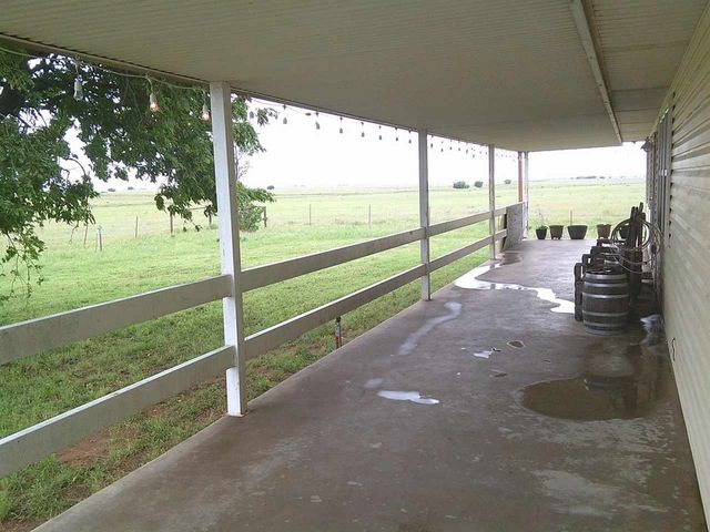 187677 N 2590 Rd, Walters, OK 73572