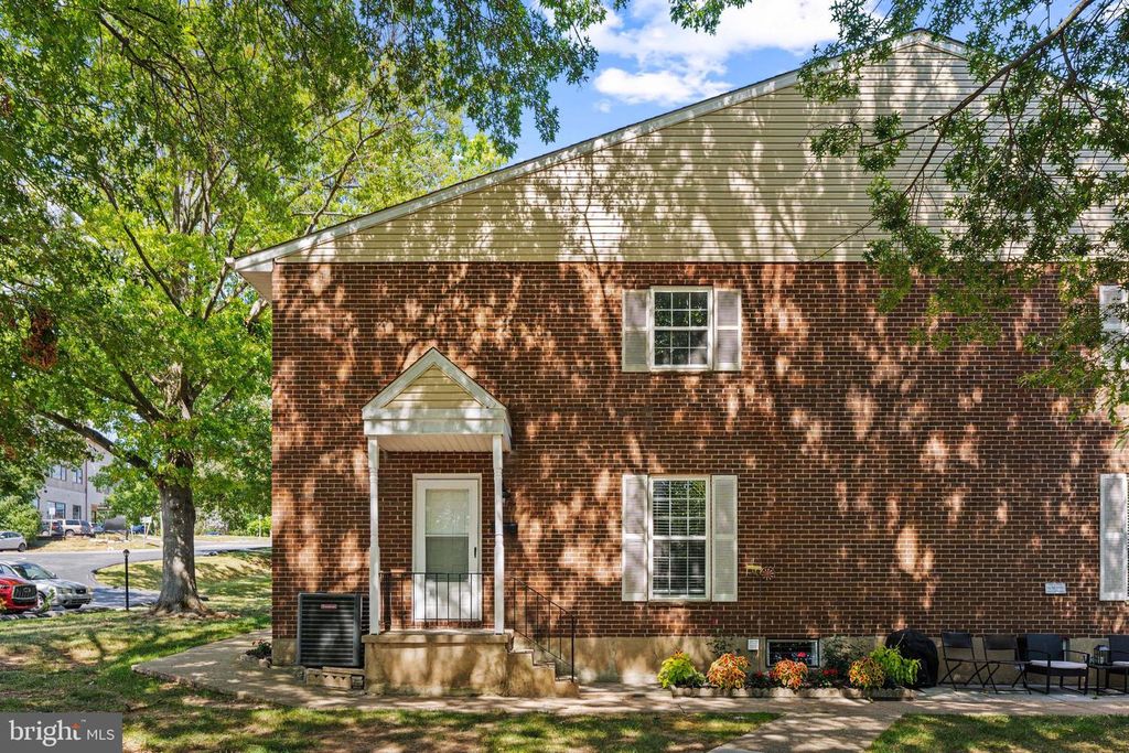 41 ZUMMO WAY, Norristown, PA 19401