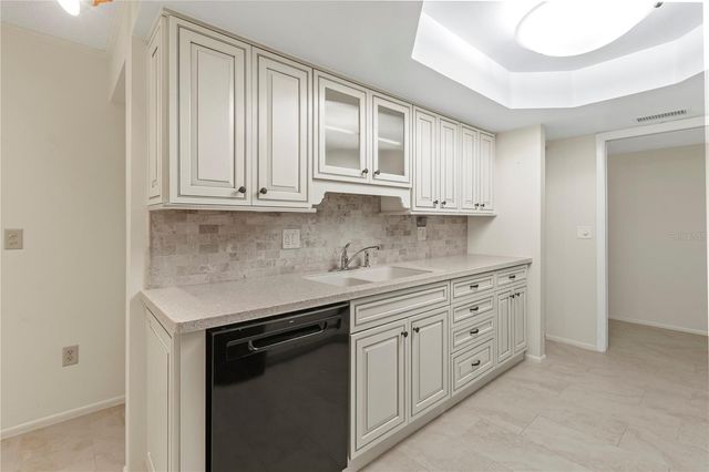 6520 10TH AVENUE W 5714, Bradenton, FL 34209