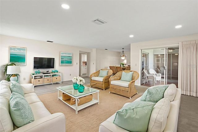 6520 10TH AVENUE W 5714, Bradenton, FL 34209