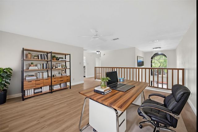 2306 Edinburgh Street, Arlington, TX 76018