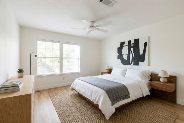 2306 Edinburgh Street, Arlington, TX 76018