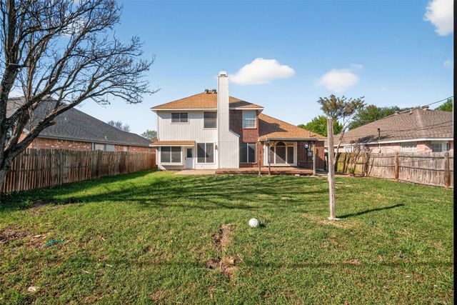 2306 Edinburgh Street, Arlington, TX 76018