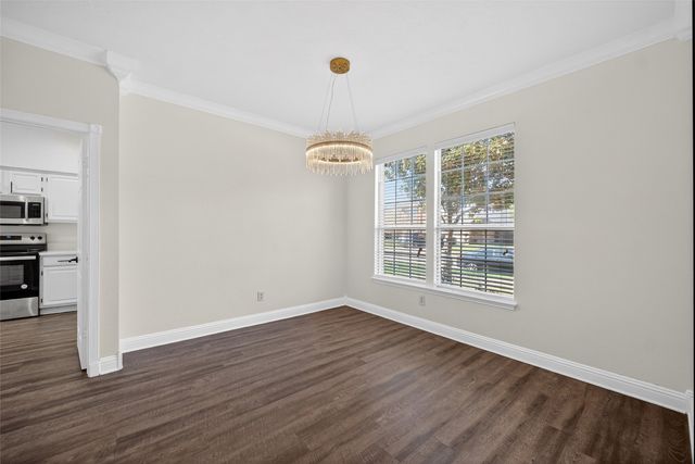 2306 Edinburgh Street, Arlington, TX 76018