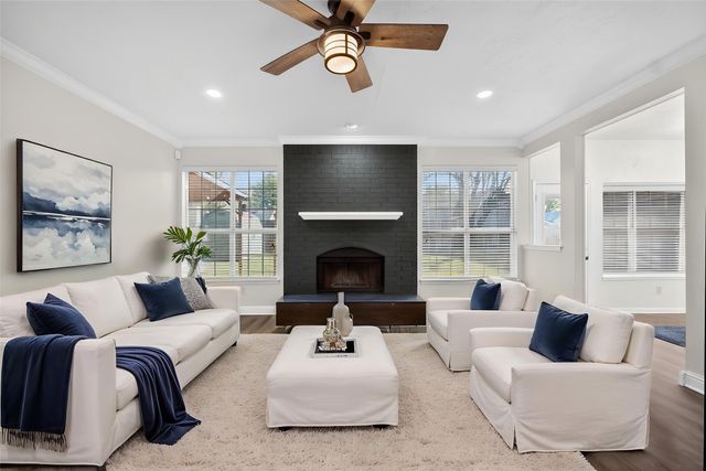 2306 Edinburgh Street, Arlington, TX 76018