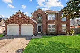 2306 Edinburgh Street, Arlington, TX 76018