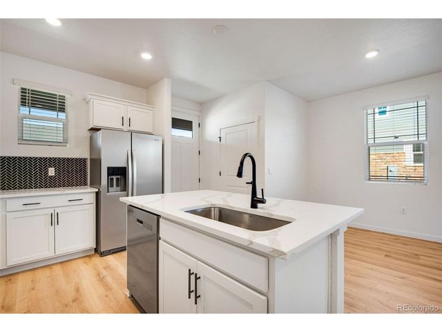 22224 E 6th Pl, Aurora, CO 80018