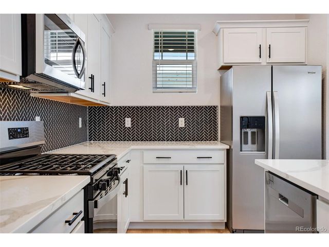 22224 E 6th Pl, Aurora, CO 80018