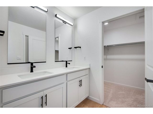 22224 E 6th Pl, Aurora, CO 80018