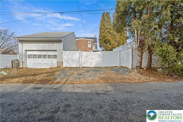 220 East Tioga Street, Allentown City, PA 18103