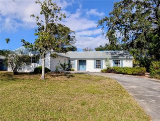 111 58TH AVENUE S, St Petersburg, FL 33705