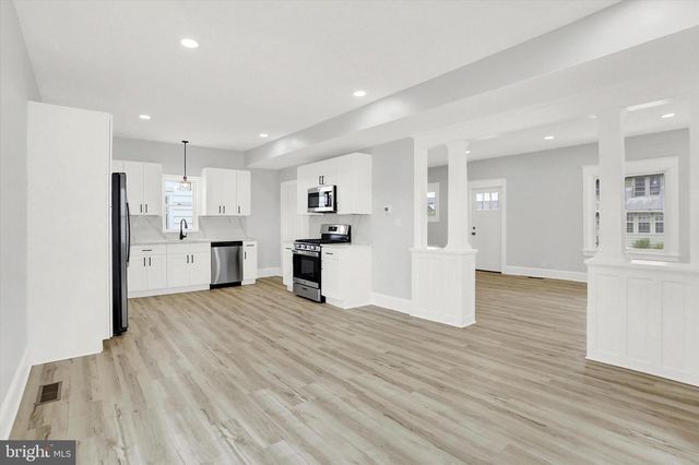 225 S 17TH ST, Camp Hill, PA 17011