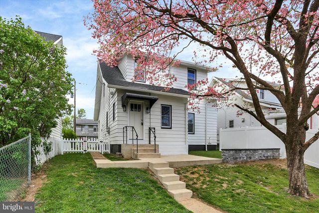 225 S 17TH ST, Camp Hill, PA 17011