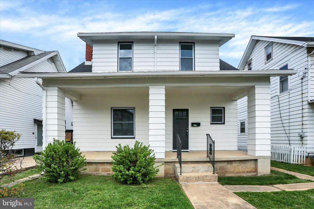 225 S 17TH ST, Camp Hill, PA 17011