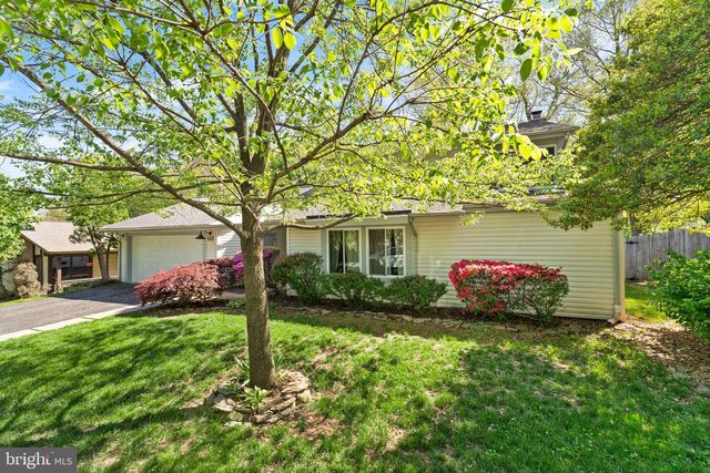 112 HOPELAND LN, Sterling, VA 20164