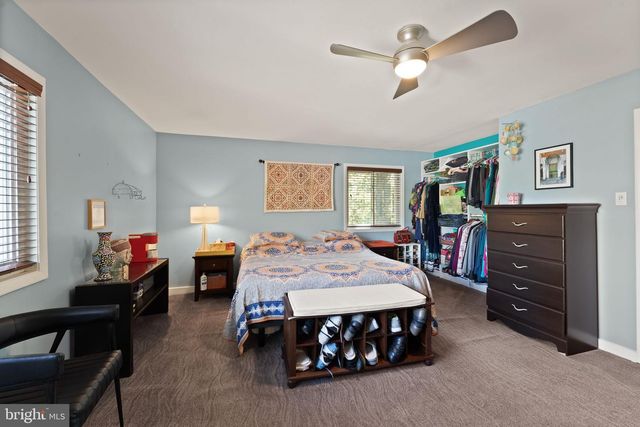 112 HOPELAND LN, Sterling, VA 20164