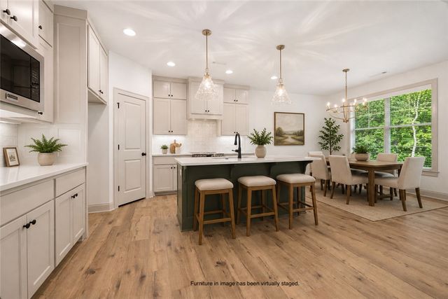 4 Naver Lane, Bella Vista, AR 72715
