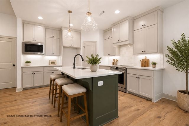 4 Naver Lane, Bella Vista, AR 72715