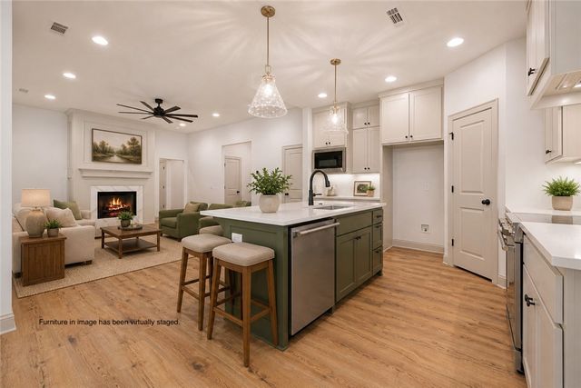 4 Naver Lane, Bella Vista, AR 72715