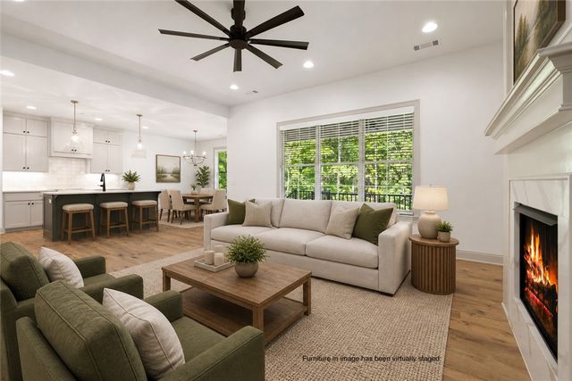 4 Naver Lane, Bella Vista, AR 72715