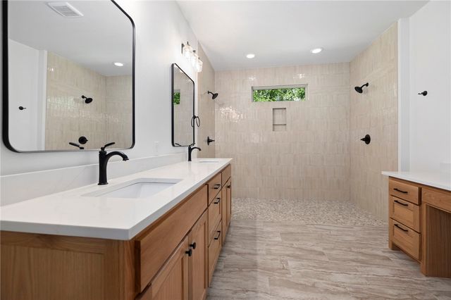 4 Naver Lane, Bella Vista, AR 72715