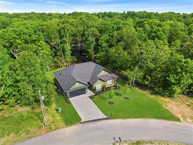 4 Naver Lane, Bella Vista, AR 72715