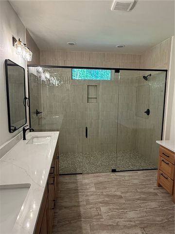 4 Naver Lane, Bella Vista, AR 72715