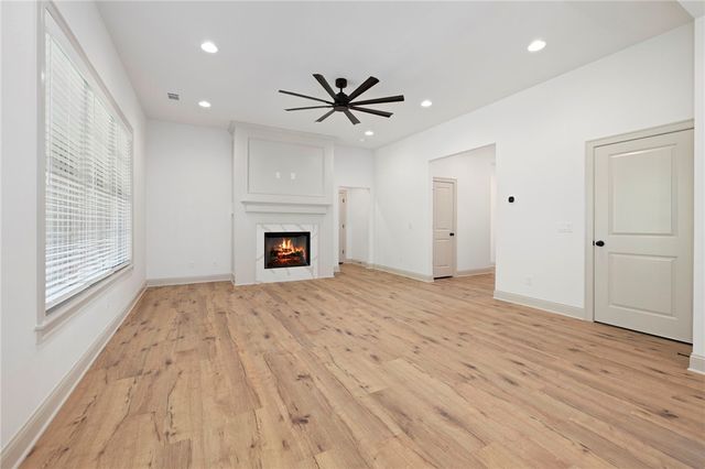 4 Naver Lane, Bella Vista, AR 72715
