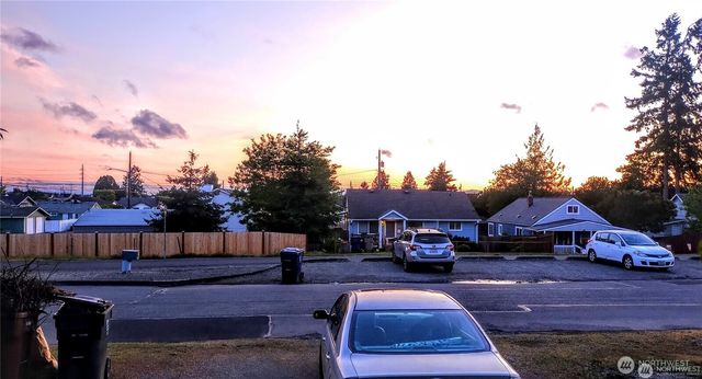 6845 S Clement Avenue, Tacoma, WA 98409