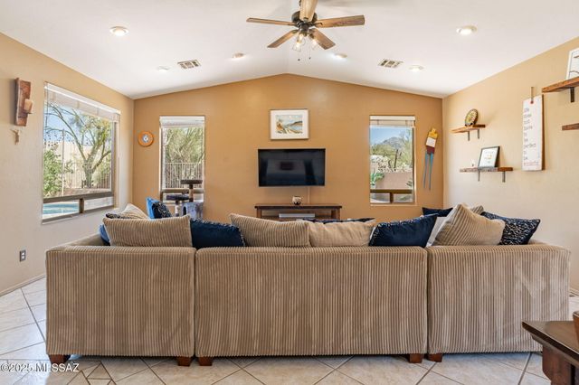 11372 N Twin Spur Court, Oro Valley, AZ 85737