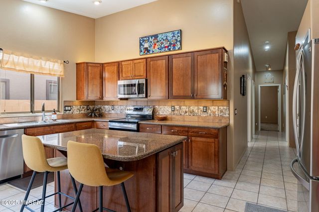 11372 N Twin Spur Court, Oro Valley, AZ 85737