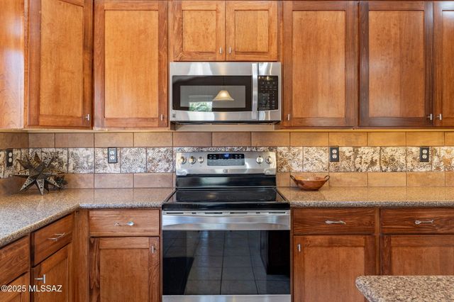 11372 N Twin Spur Court, Oro Valley, AZ 85737