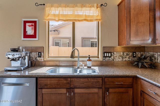 11372 N Twin Spur Court, Oro Valley, AZ 85737