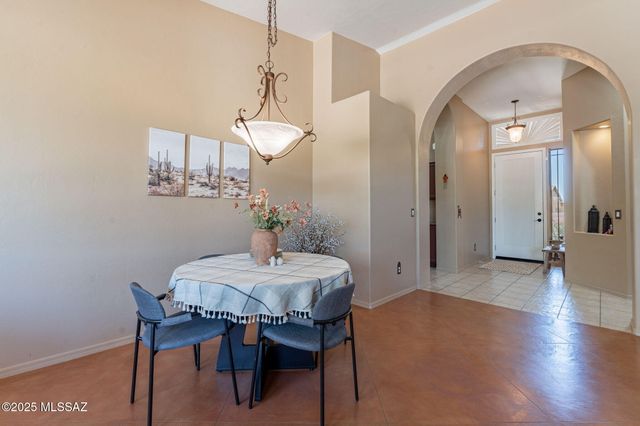 11372 N Twin Spur Court, Oro Valley, AZ 85737